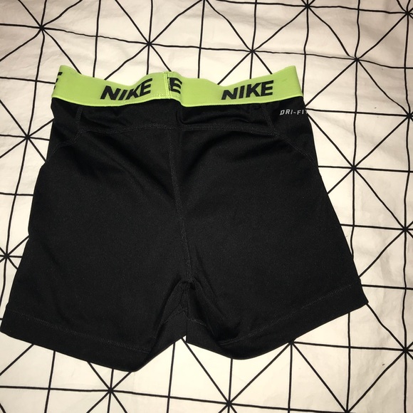 Nike pros - Picture 2 of 2